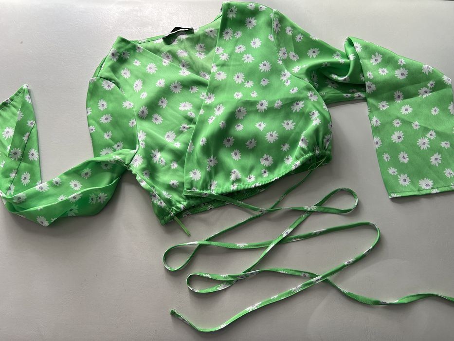 Продам кофточку Bershka