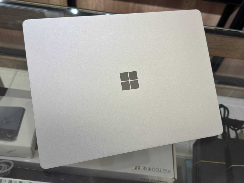 MICROSOFT SURFACE GO 3 CORE i5-1235U ram 16 ssd 256 Сенсорный