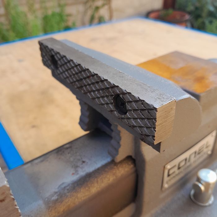 Vand banc cu menghina