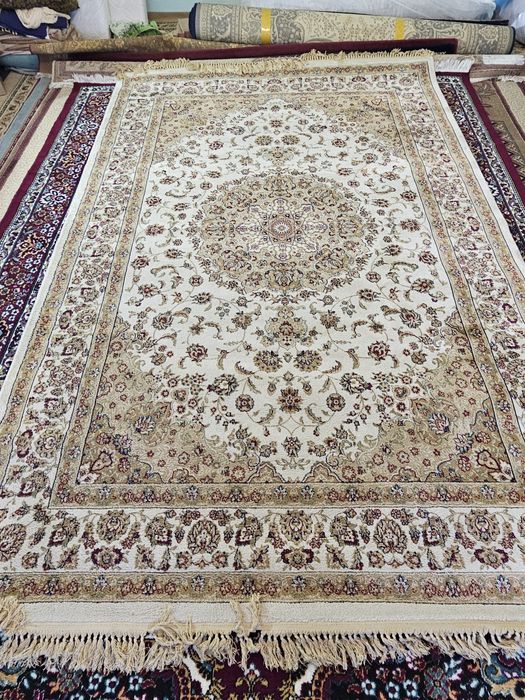 Продаются ковры разных размеров