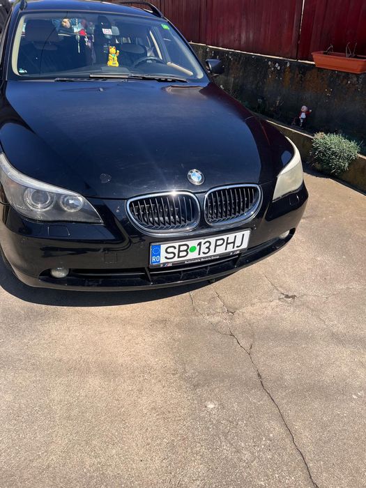 Vând bmw seria 5