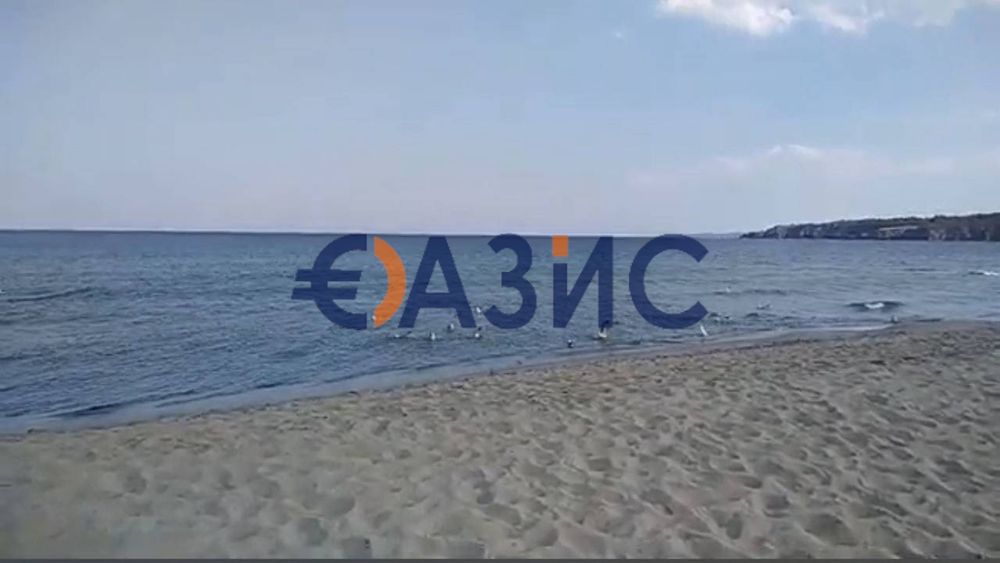 # 33022160 Едноетажна къща 116 кв м и двор 1000кв м в село Равадиново,