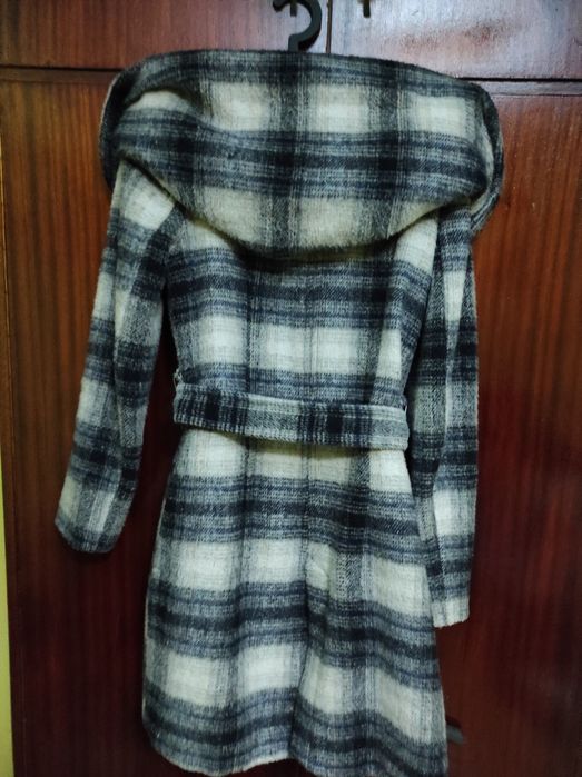 Уникално палто на Зара