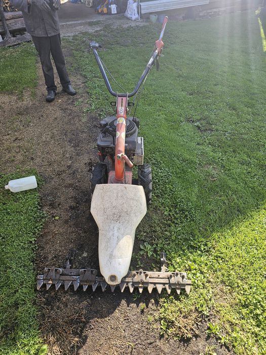 Motocoasa M210 Functionabila