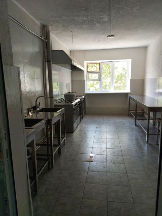 Сдаётся 1-3-5 в общежитии, сан узел внутри,кухня общая