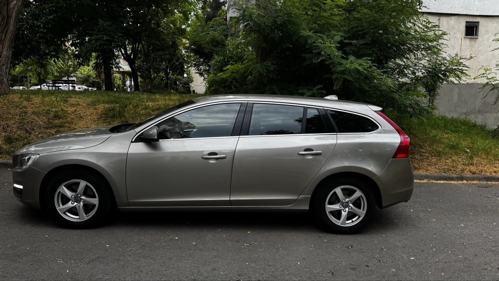 Volvo v60 d2 2016