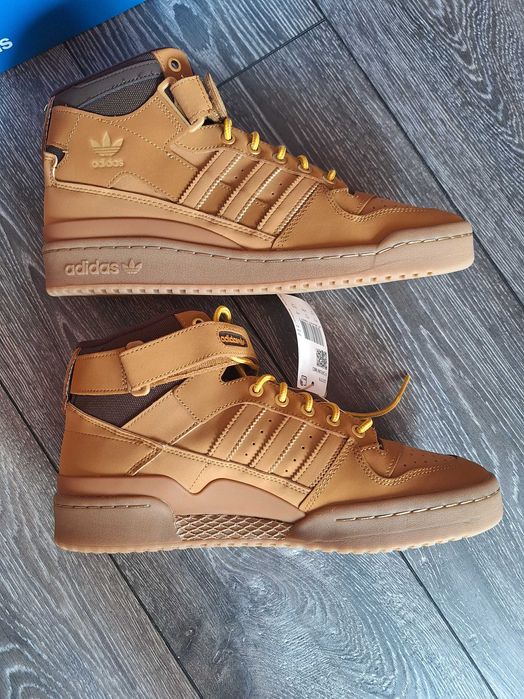 Adidas  Adidas adidas