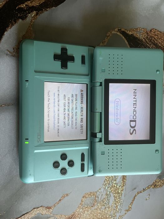 Продам nintendo ds fat срочно!