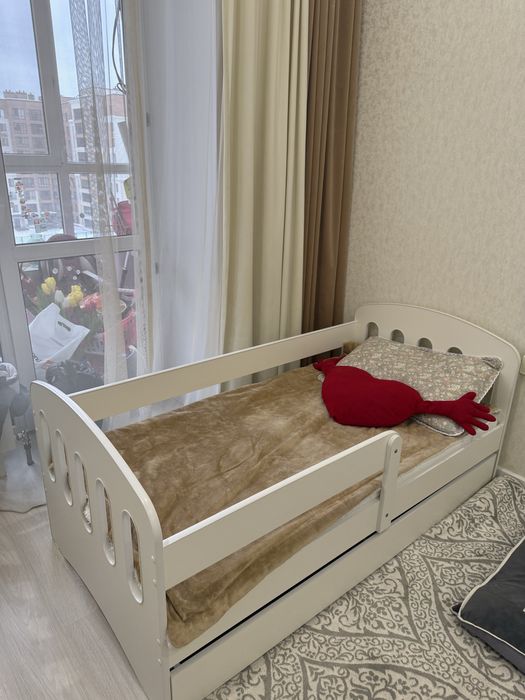 Продам детскую кровать