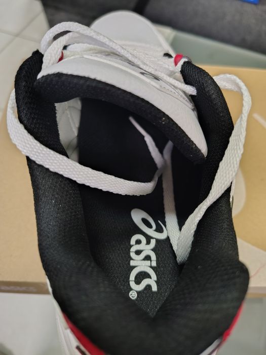 Маратонки Asics НОВИ