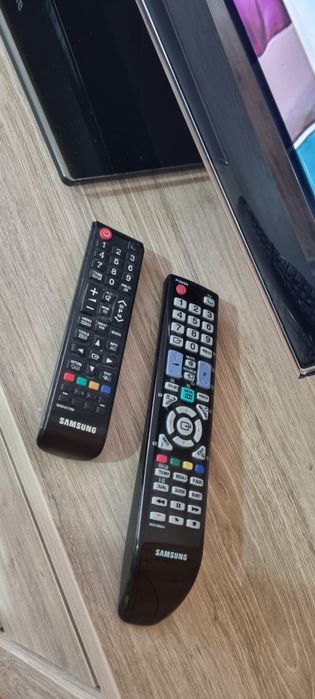 Televizor LCD Samsung 95 cm