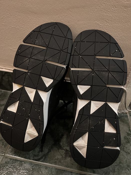 Under armour  маратонки