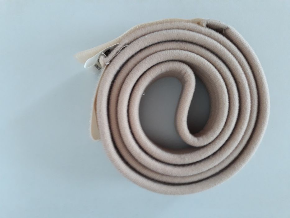 Пластмасов гипс с превръзка