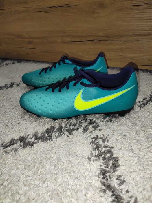 Nike футбол 43 бутонки