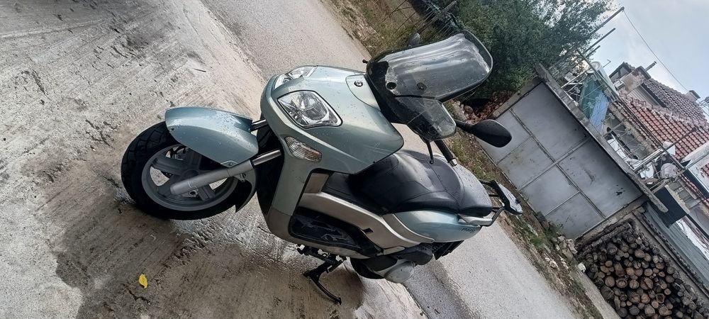 Скутер ямаха 300куб