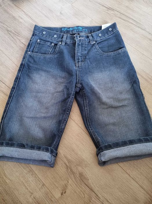 Къси дънки и спортни къси панталони