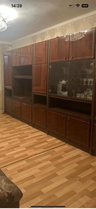 Отдам стенку, диван, кров в хорошем состоянии самовывоз с 1микпорайона