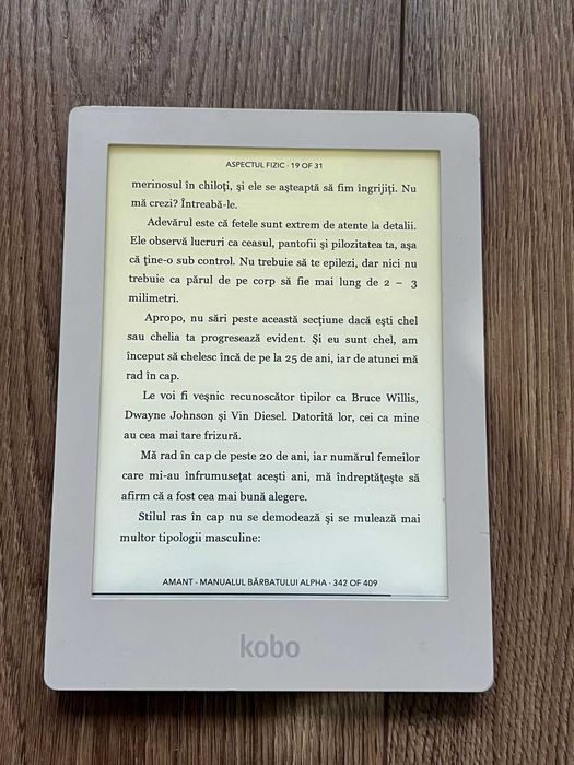 Ebook reader Kobo Aura HD ecran 6.8 inch touchscreen, iluminat pt citit noaptea, 700 carti in limba romana copiate pe el