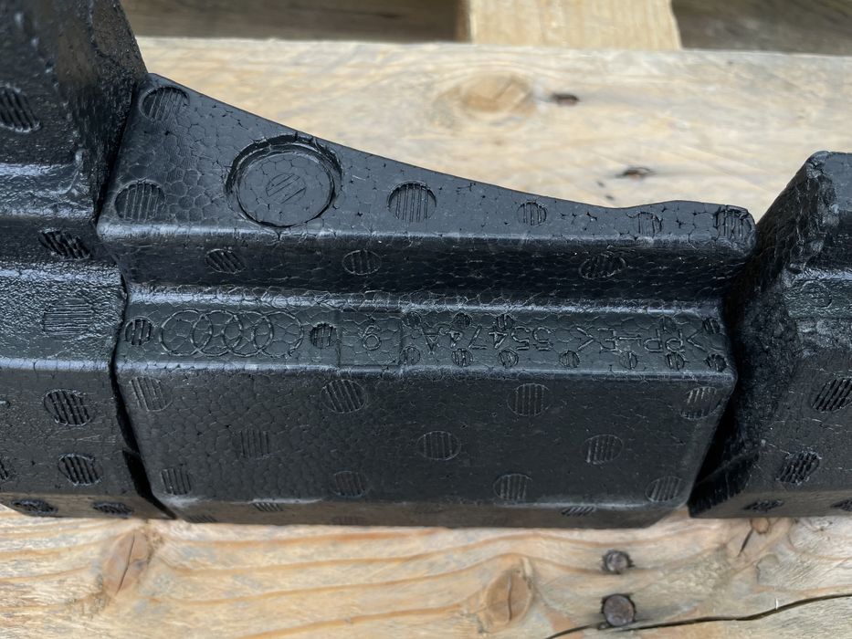 Audi Q5 SQ5 стириопор багажник 80А012109S