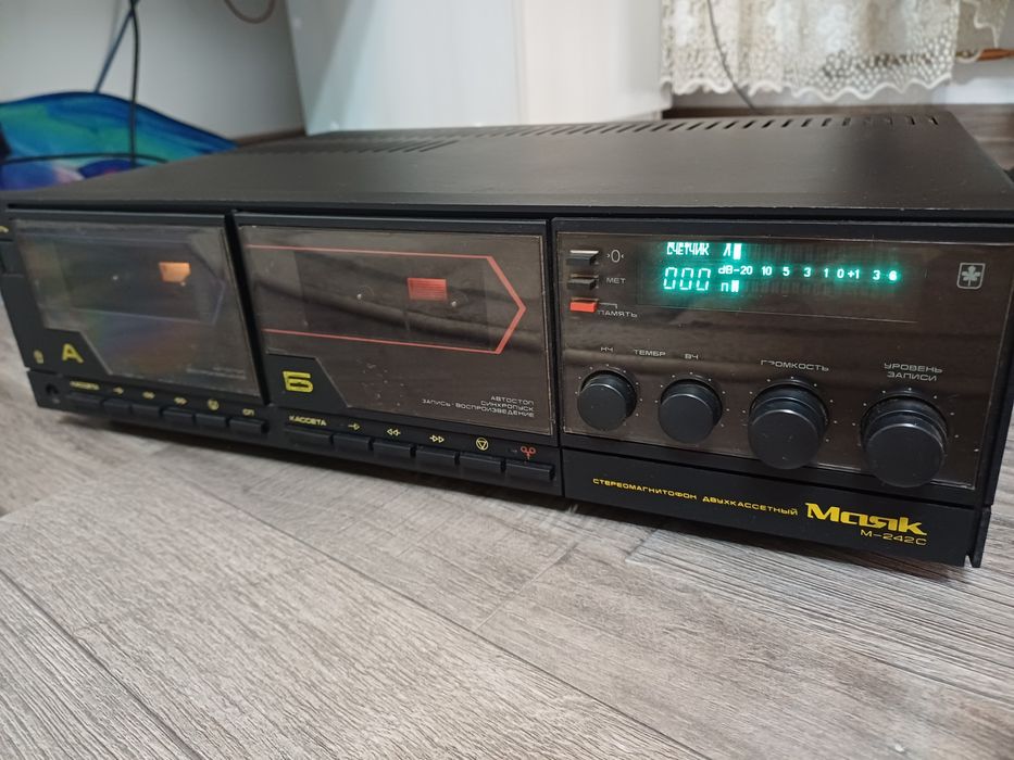 DUBLU DECK MAYAK M-242 S  și picap Tesla