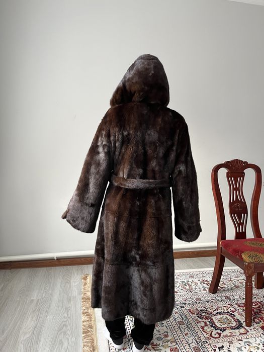 Норковая шуба Max Mara