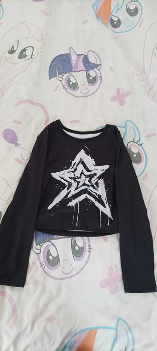 Два броя блузи за момиче