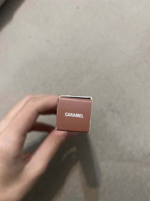 Creion de buze Anastasia Beverly Hills