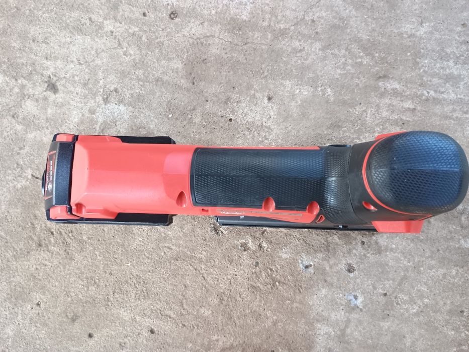 Fierăstrău pendular milwaukee fbjs an 2025 + baterie