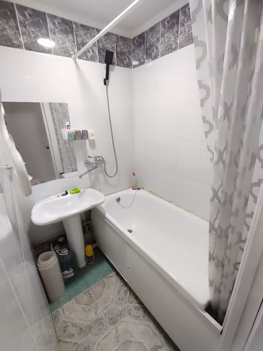 Продается 2-комн (6-34, 1 эт)