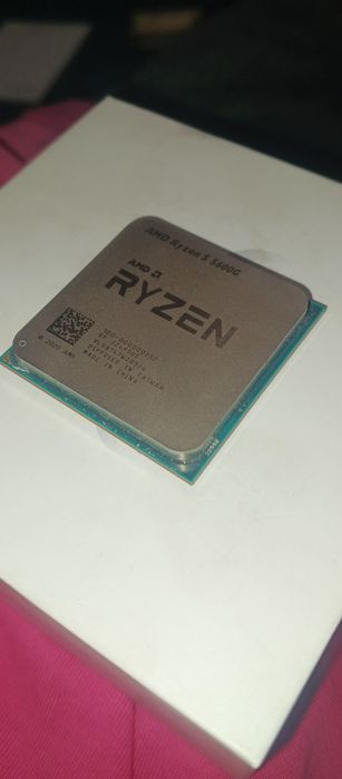 Продам процессор АМД райзон 5.5600G