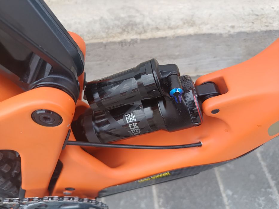 Santa Cruz Hightower 29 carbon