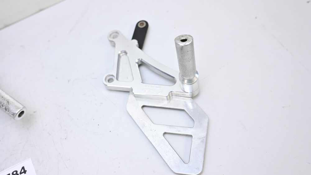 Scarite Fata Stanga Dreapta Pedala Schimbator Aprilia Racing RSV 1000