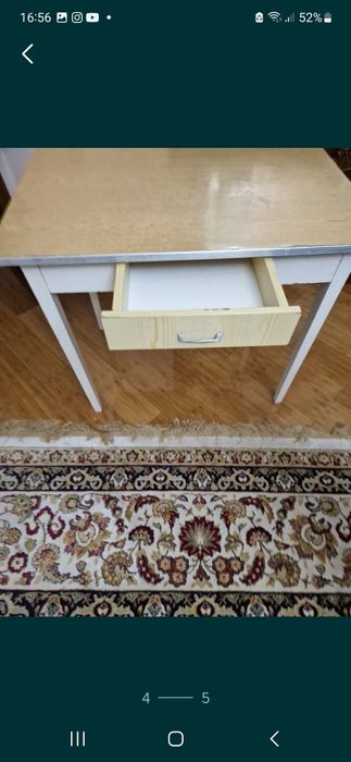 Столы , сиулья , банкетки