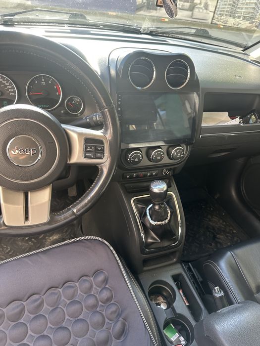 Vand sau schimb JEEP compas