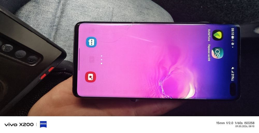 Samsung galaxy c10+ 8/128гб обмен