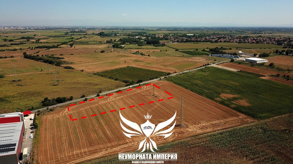 Продавам земя/имот 5600кв.м. преди село Крумово на първа линия по асфалтов път местност Орта Хан общ.Родопи