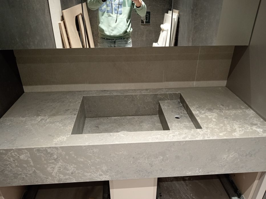 Столешница из искусственный камен