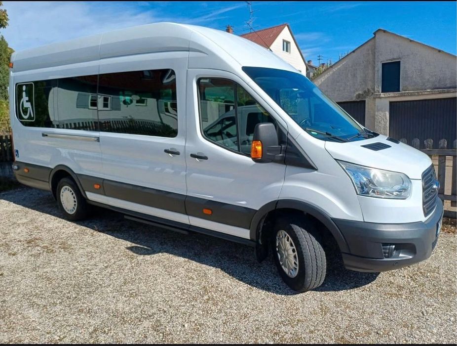 Ford transit 8+1 350 L4
