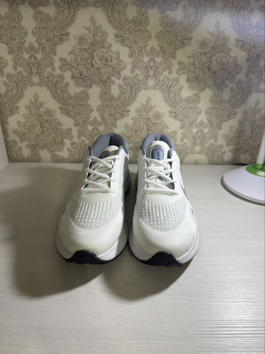 Nike journey run белые