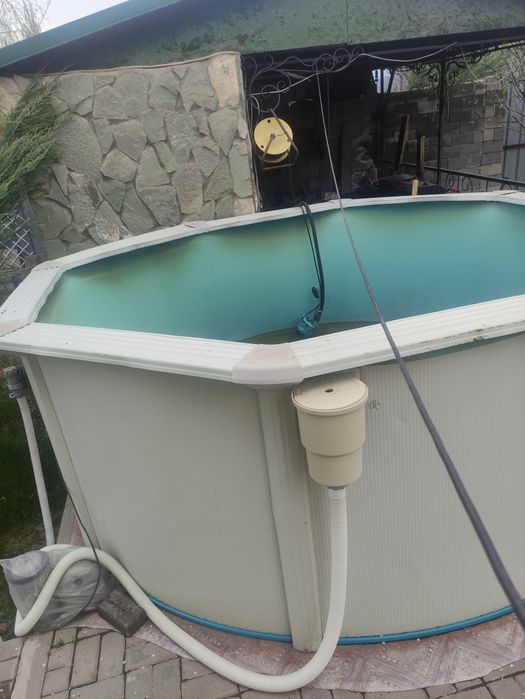 Продам бассейн каркасный 320*120