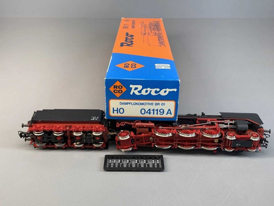 Locomotiva BR 01  ROCO Scara HO 1 / 87