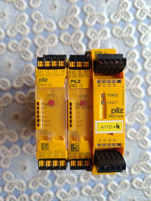Relee siguranță Pilz PNOZ S4/s3/mi1p