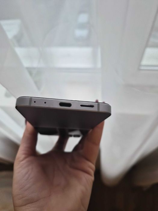 Телефон Samsung Flip 6