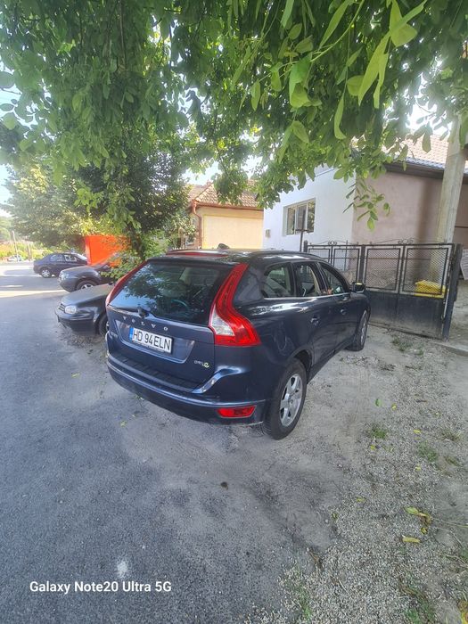Volvo xc60 an 2011