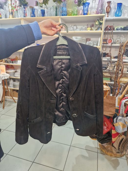 Продам женские пиджаки