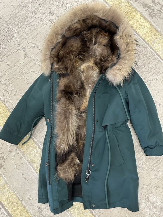 Продам парку на девочку