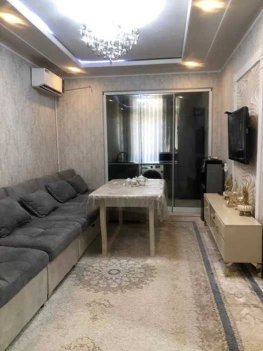 Продается квартира на ТТЗ-1 1-этаж 3*комнатная  Мирзо-Улугбекский ID10