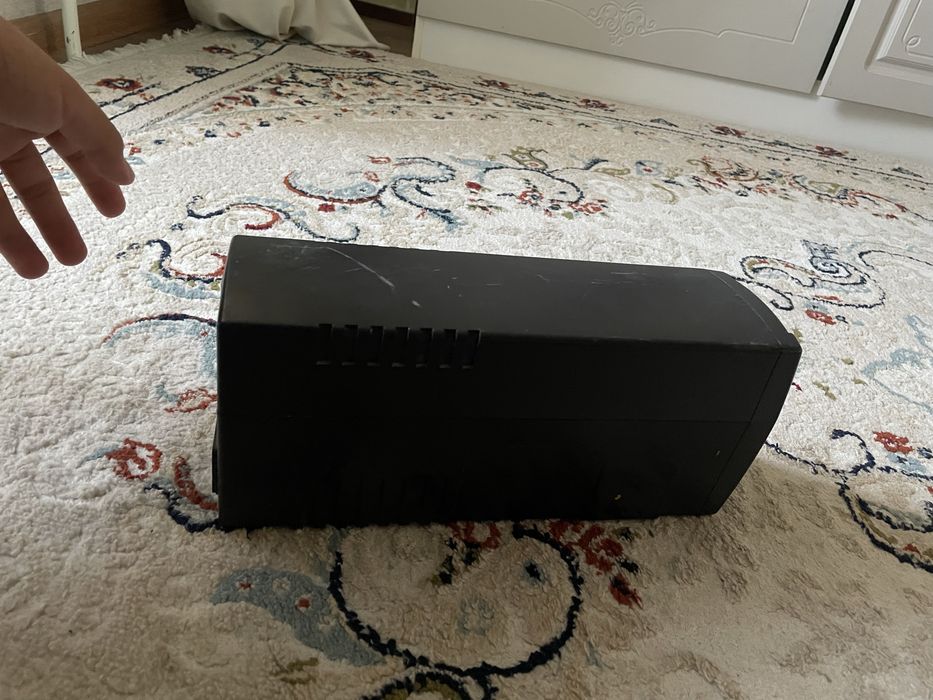 Бесперебойник Cyberpower 800E