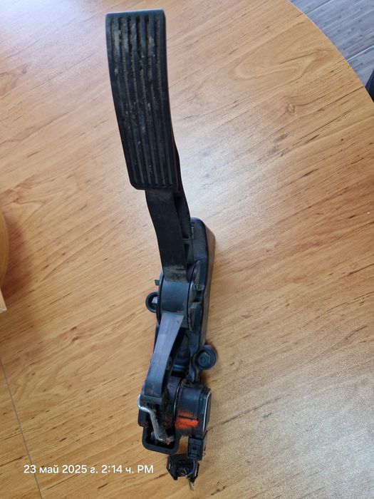 Педал газ Mercedes-Benz B-Class W245 2005