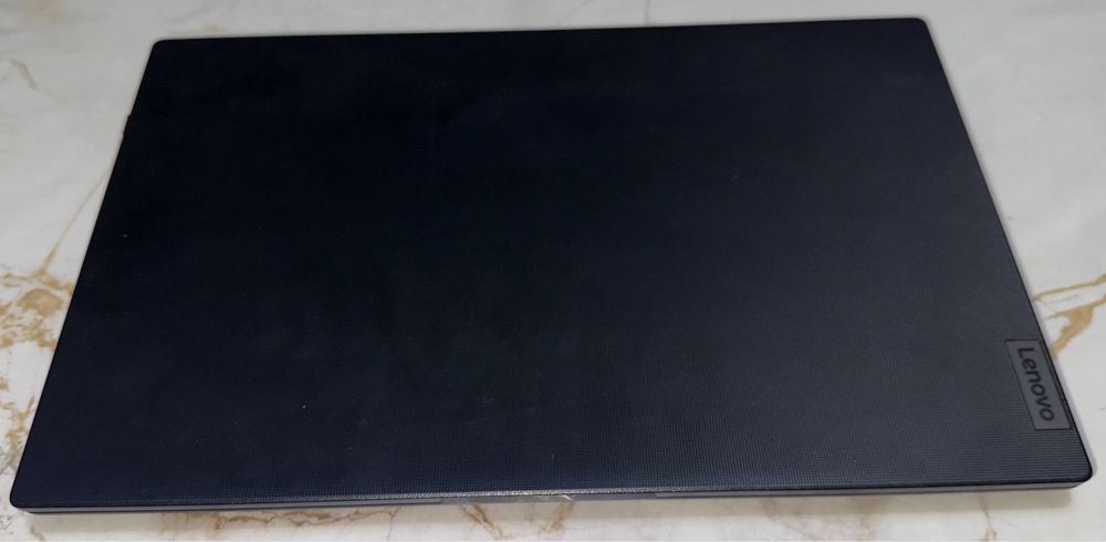 Ноутбук Lenovo V15 G3 IAP в отличном состоянии